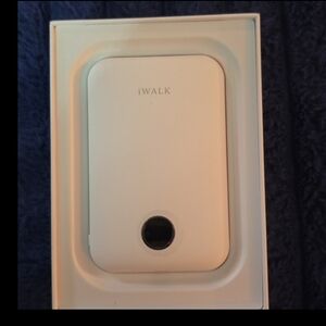 White Mag-X Slim Power Bank for IPhones